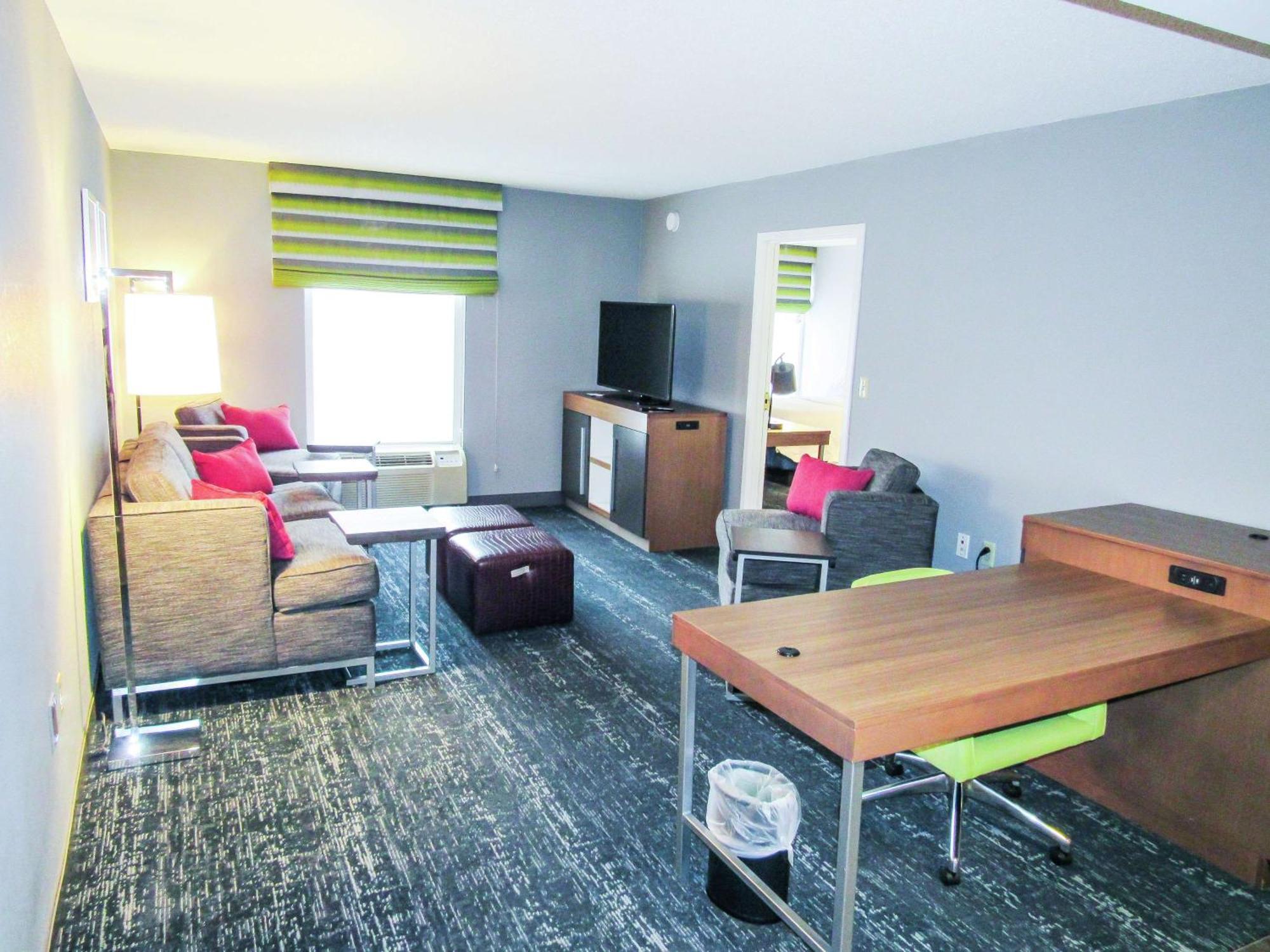 Hampton Inn & Suites Newtown Yardley Εξωτερικό φωτογραφία
