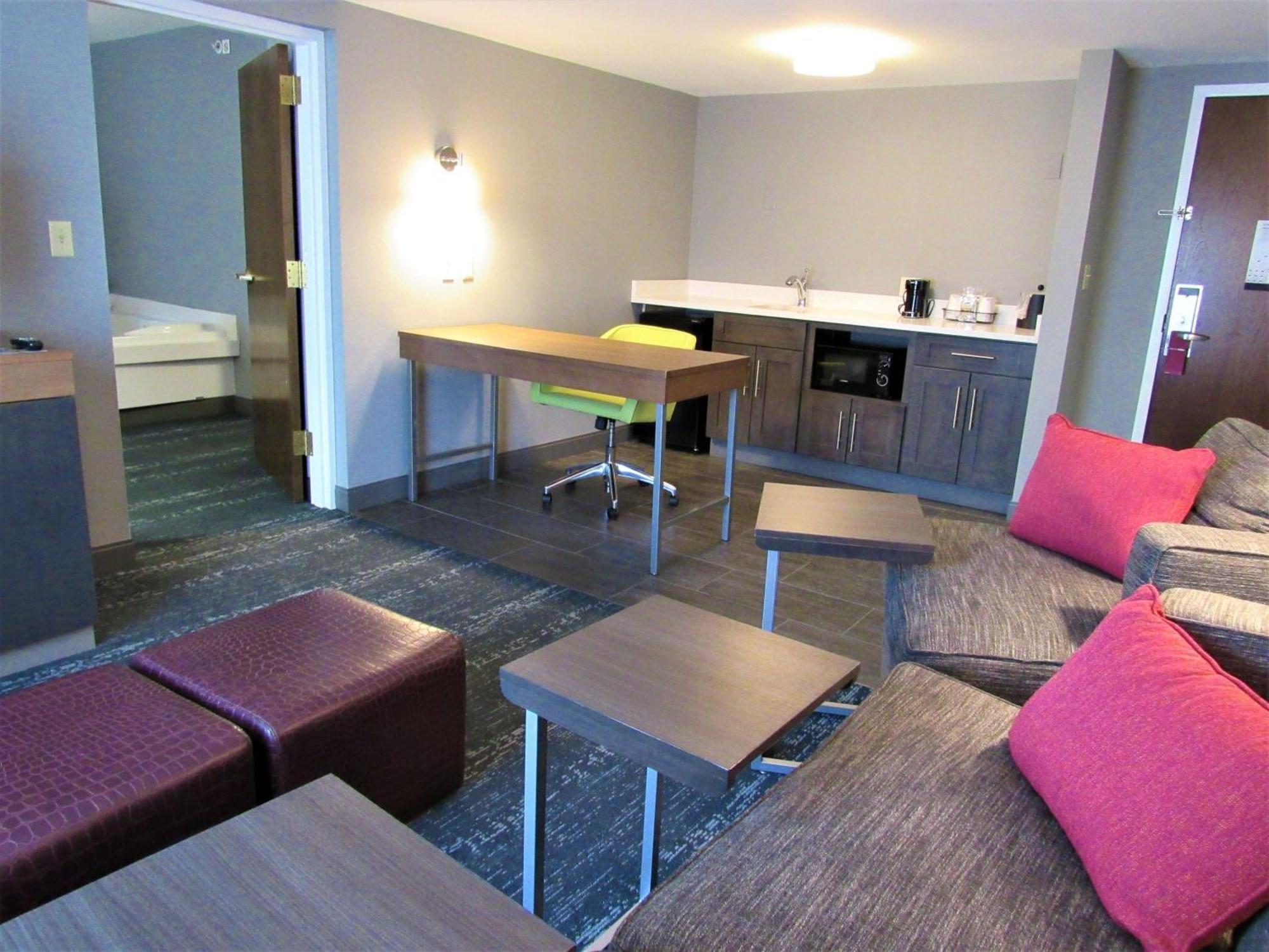 Hampton Inn & Suites Newtown Yardley Εξωτερικό φωτογραφία