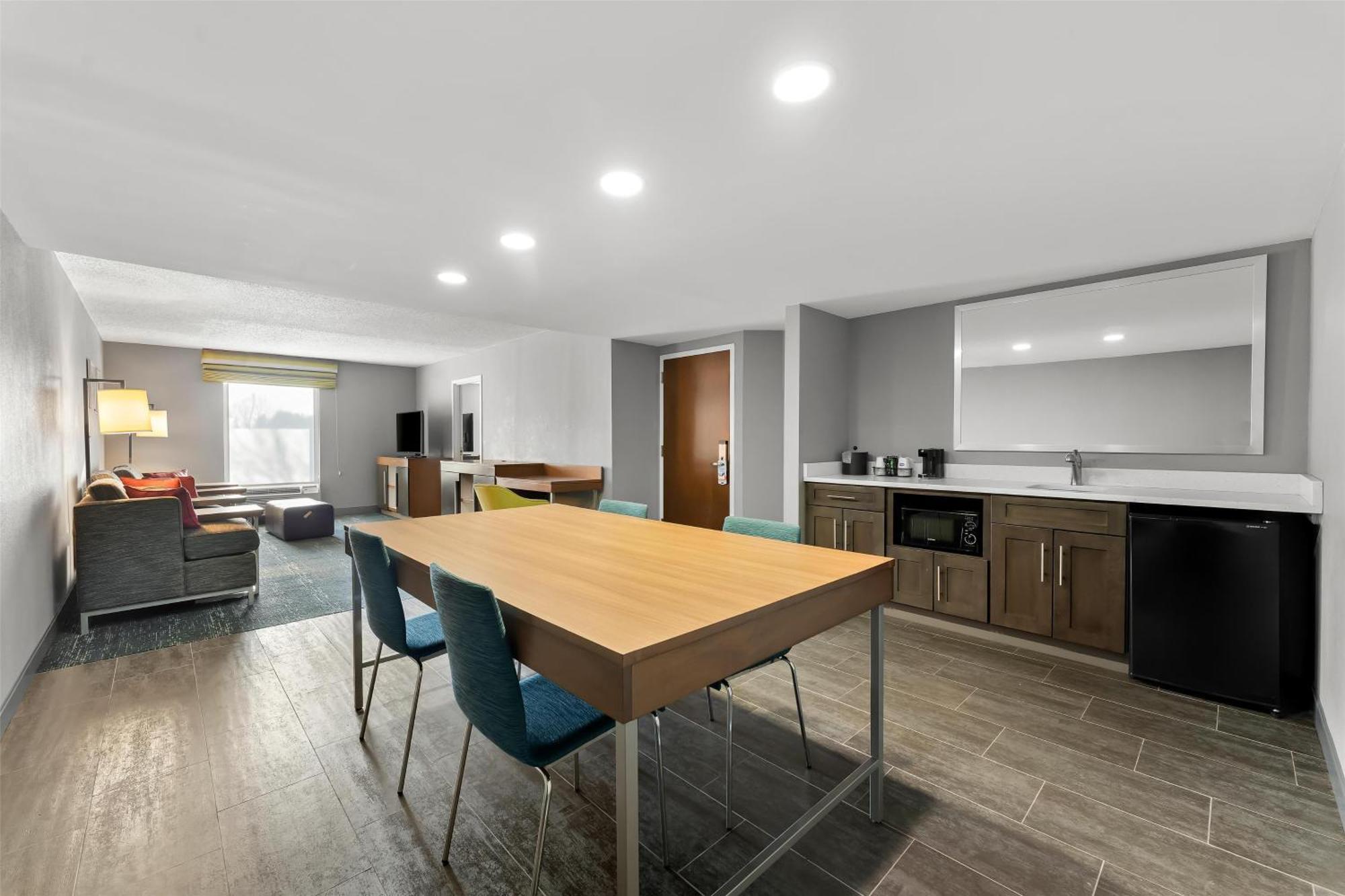Hampton Inn & Suites Newtown Yardley Εξωτερικό φωτογραφία