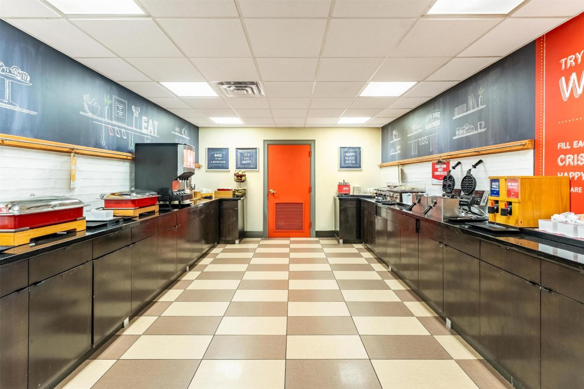 Hampton Inn & Suites Newtown Yardley Εξωτερικό φωτογραφία