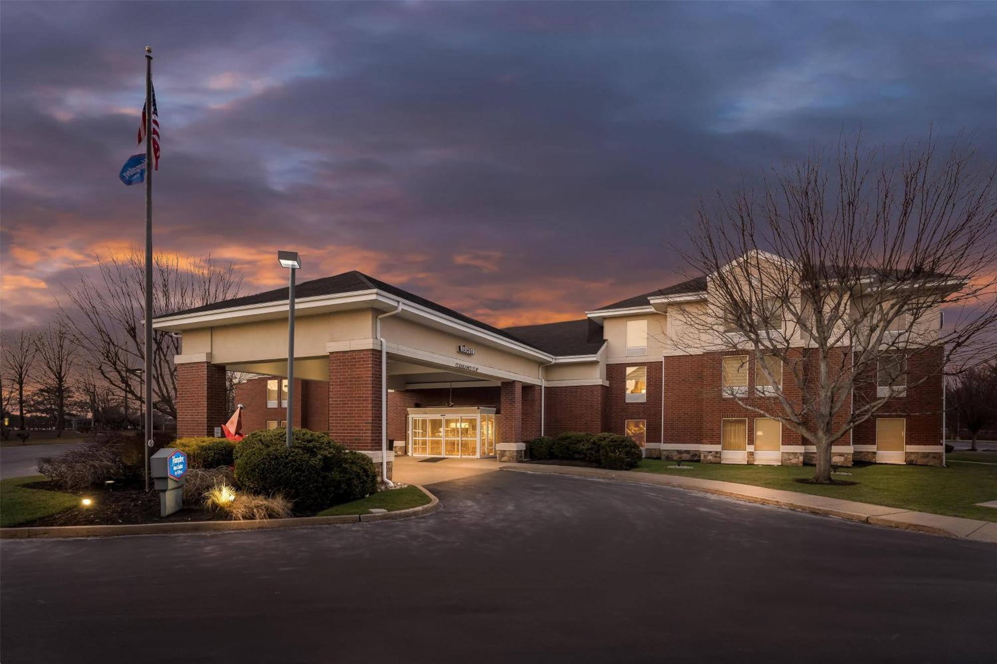 Hampton Inn & Suites Newtown Yardley Εξωτερικό φωτογραφία