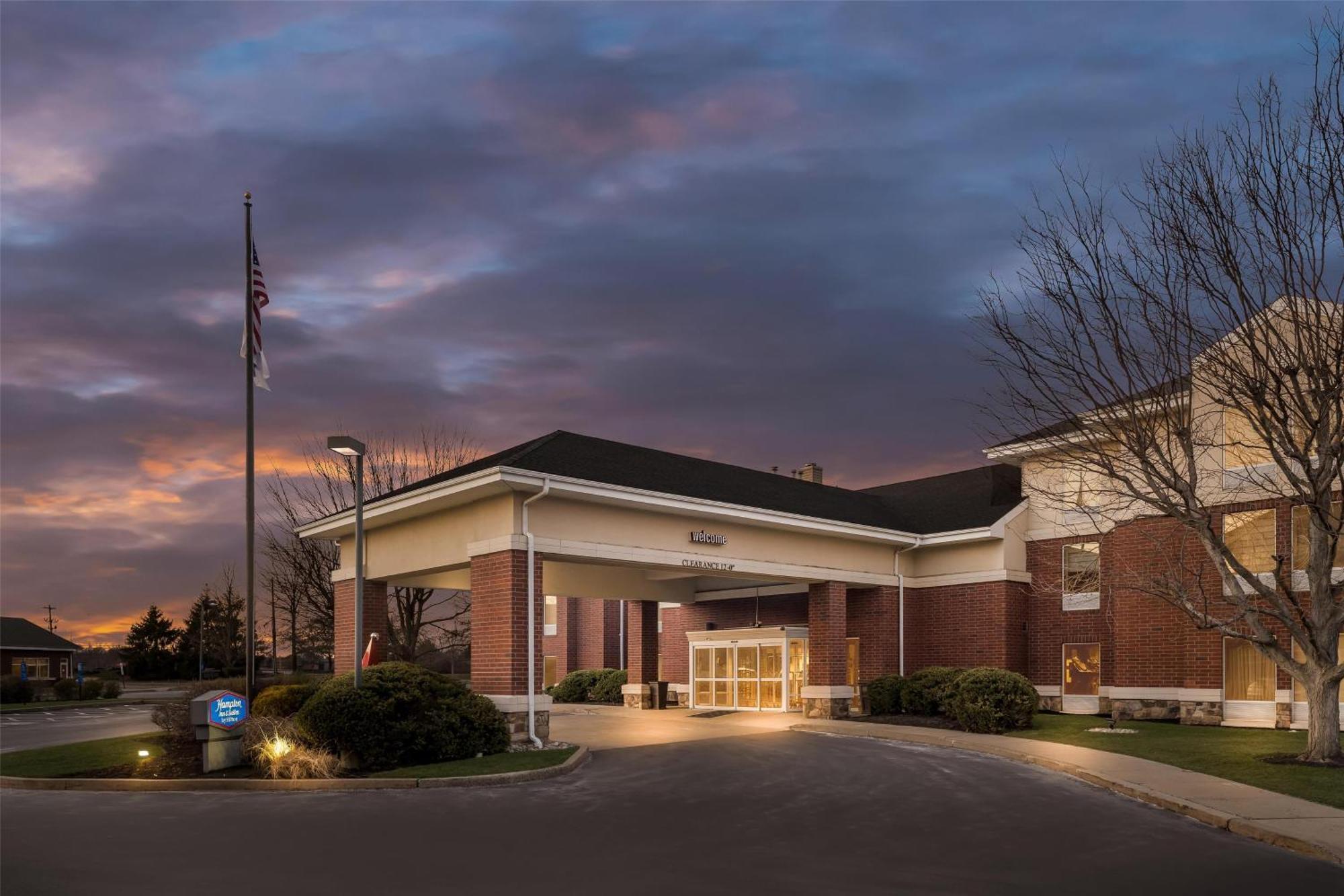 Hampton Inn & Suites Newtown Yardley Εξωτερικό φωτογραφία