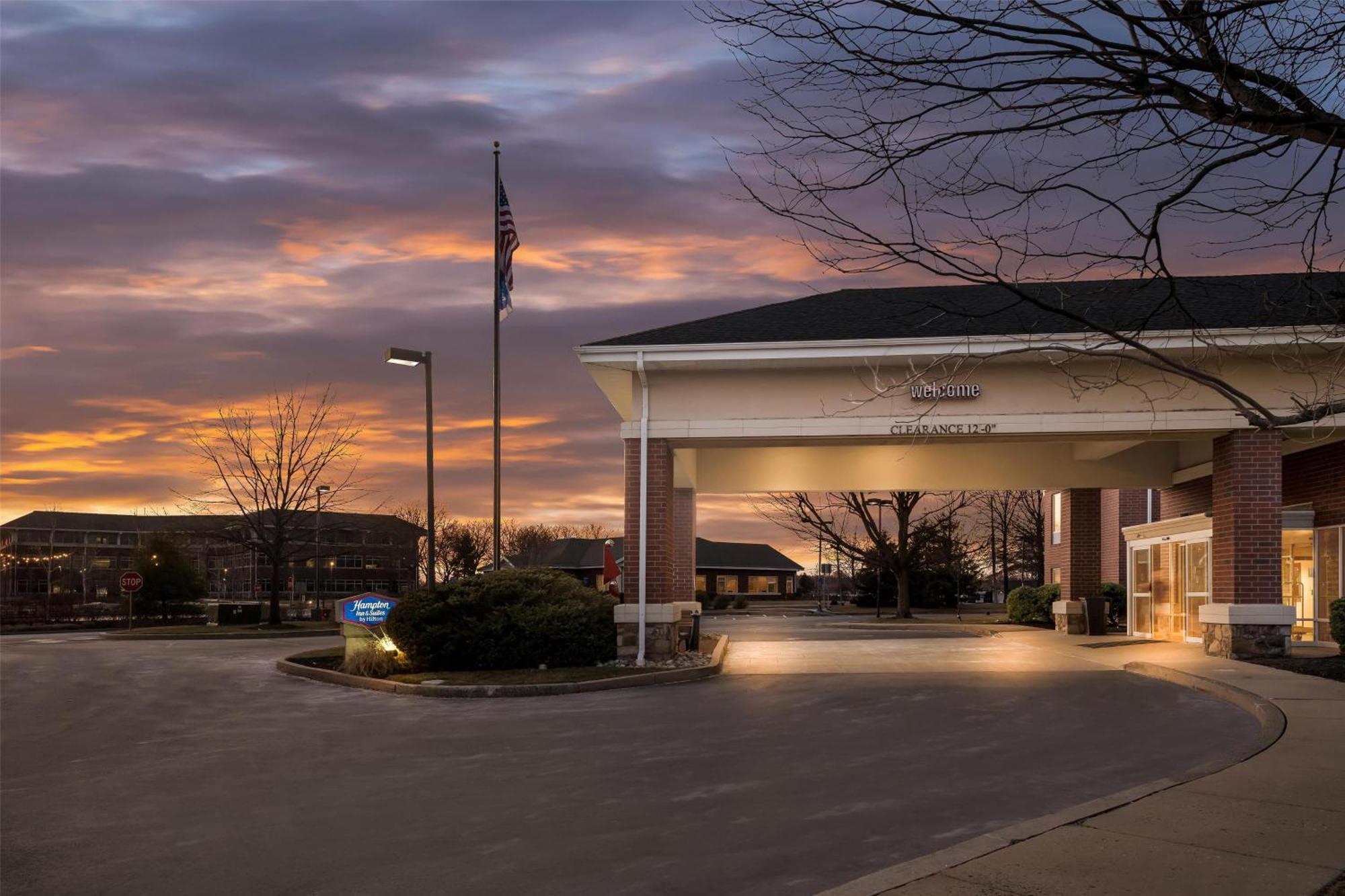 Hampton Inn & Suites Newtown Yardley Εξωτερικό φωτογραφία
